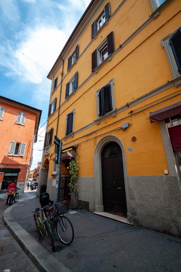 Porta Antica Apartment Bolonha Exterior foto